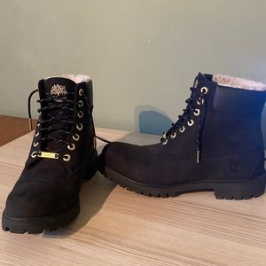 Timberland special edition black and gold 6 inch boot